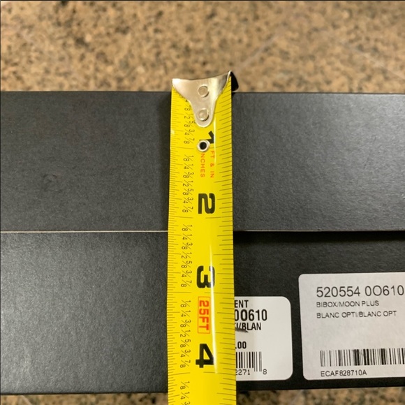 Saint Lauren. 🌼🌼🌼 - Picture 6 of 8